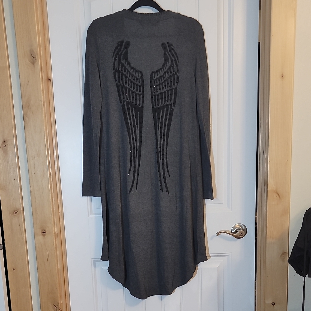 The Pyramid Collection Gray and Black Cardigan
